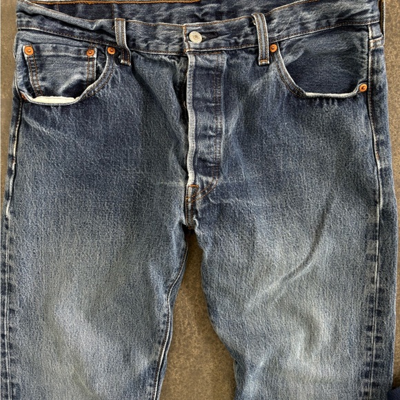 Levi’s 501 straight leg Denim Jeans - Picture 2 of 5